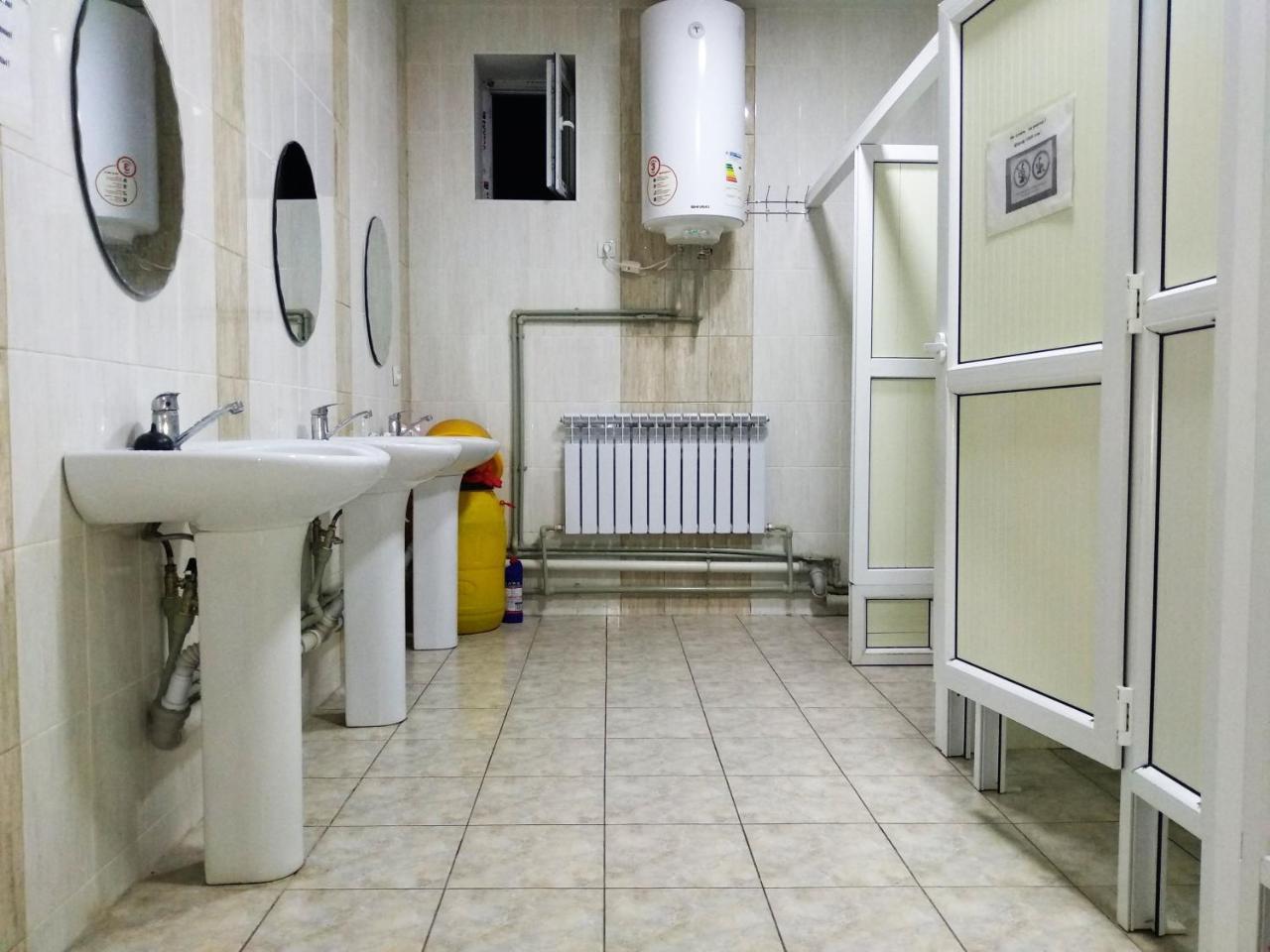 Medi Guest House Osch Exterior foto