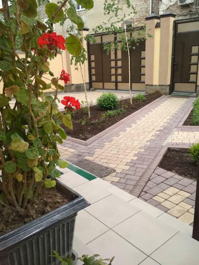 Medi Guest House Osch Exterior foto