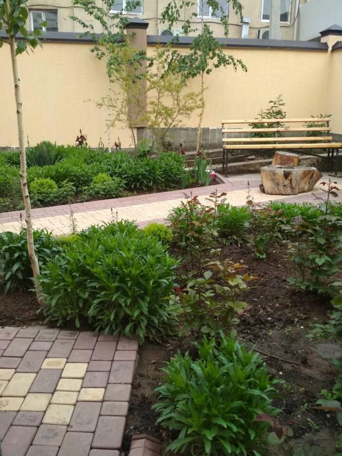 Medi Guest House Osch Exterior foto
