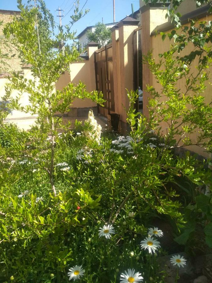 Medi Guest House Osch Exterior foto