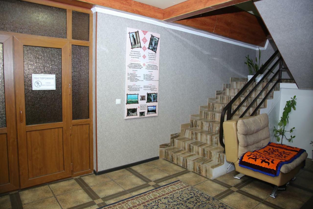 Medi Guest House Osch Exterior foto