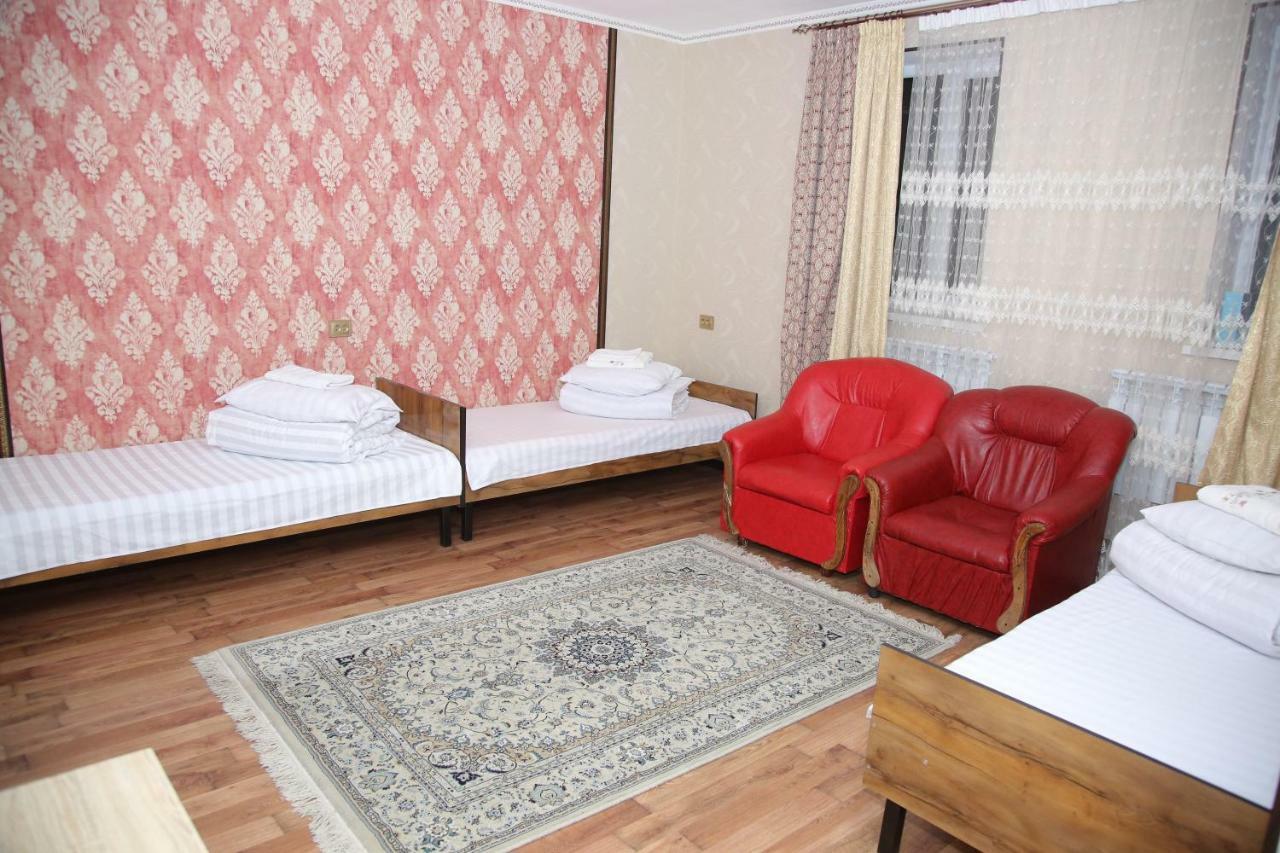 Medi Guest House Osch Exterior foto